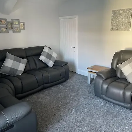 Holiday home Quirky In The Centre Of With A Hot Tub *
