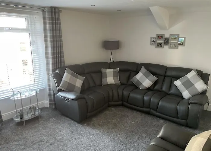 Quirky In The Centre Of With A Hot Tub 度假居